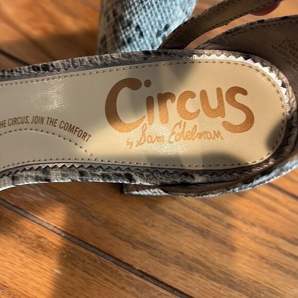 EUC Circus By Sam Edelman Oleana Snakeskin Heels size 7 1/2. - Picture 8 of 11